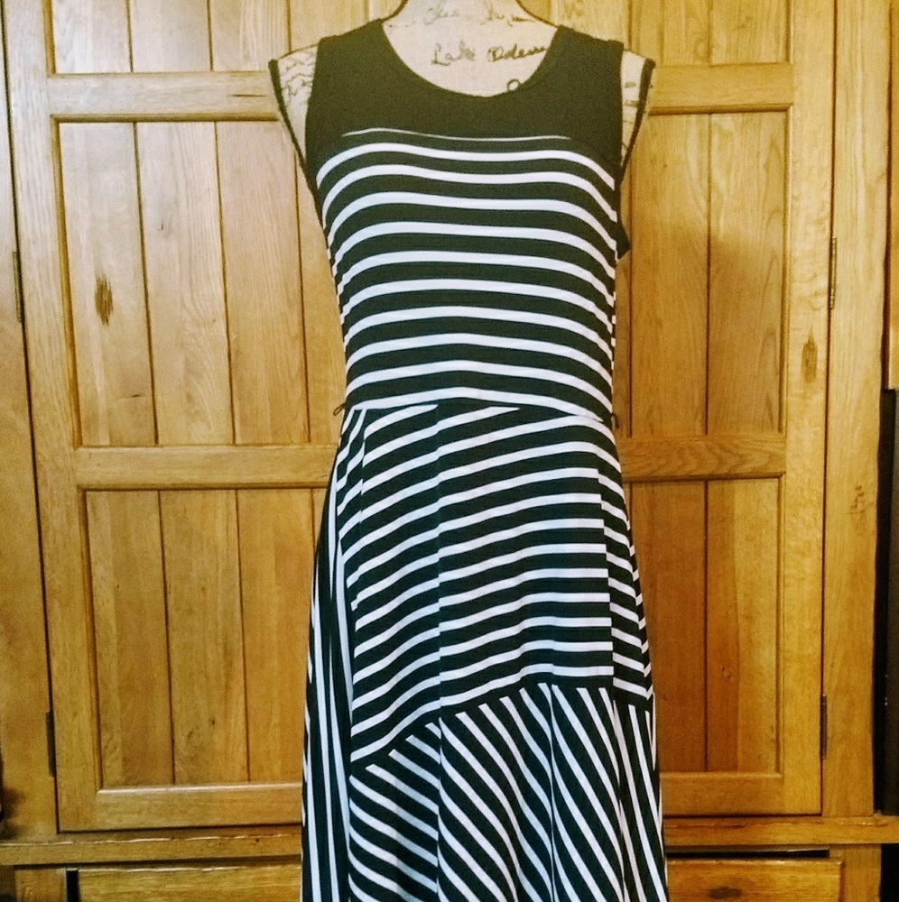 Black and white sleeveless dress.